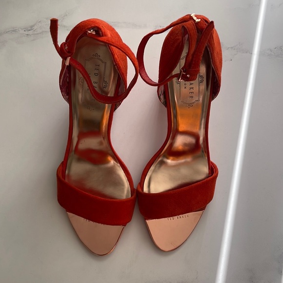 Ted Baker London MAVBE Sandals - Picture 1 of 8